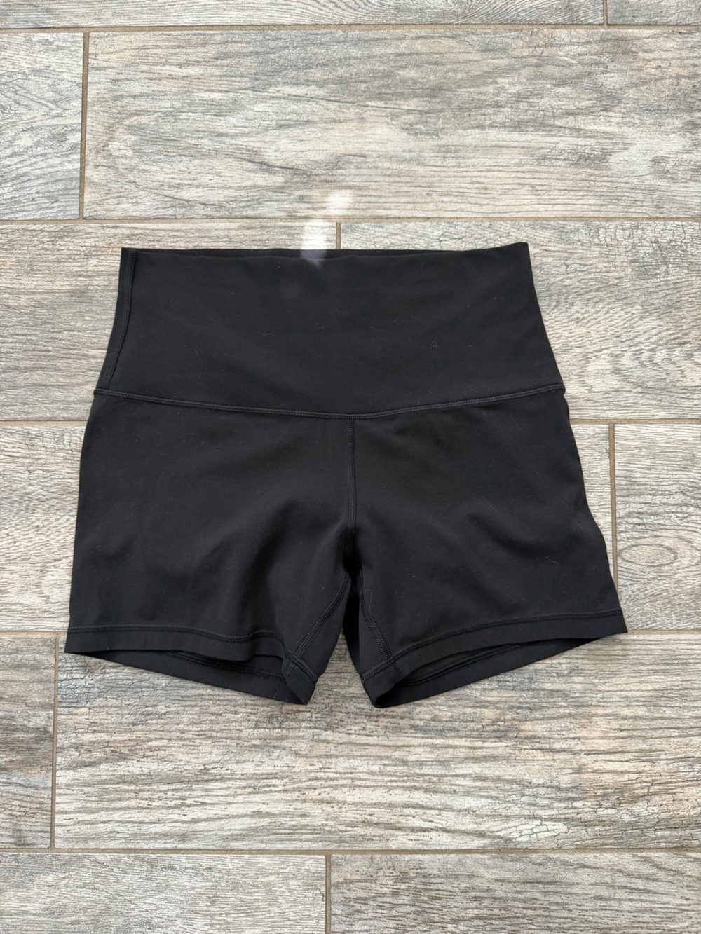 Align 4” Black Shorts